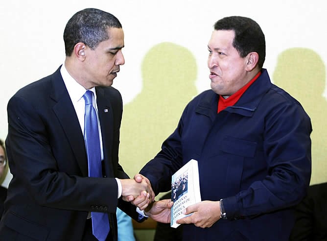 El presidente de EEUU, Barack Obama, creyó que el libro que le regaló el líder venezolanolo había escrito el propio mandatario, pero era Las Venas Abiertas de América Latina, de Eduardo Galeano