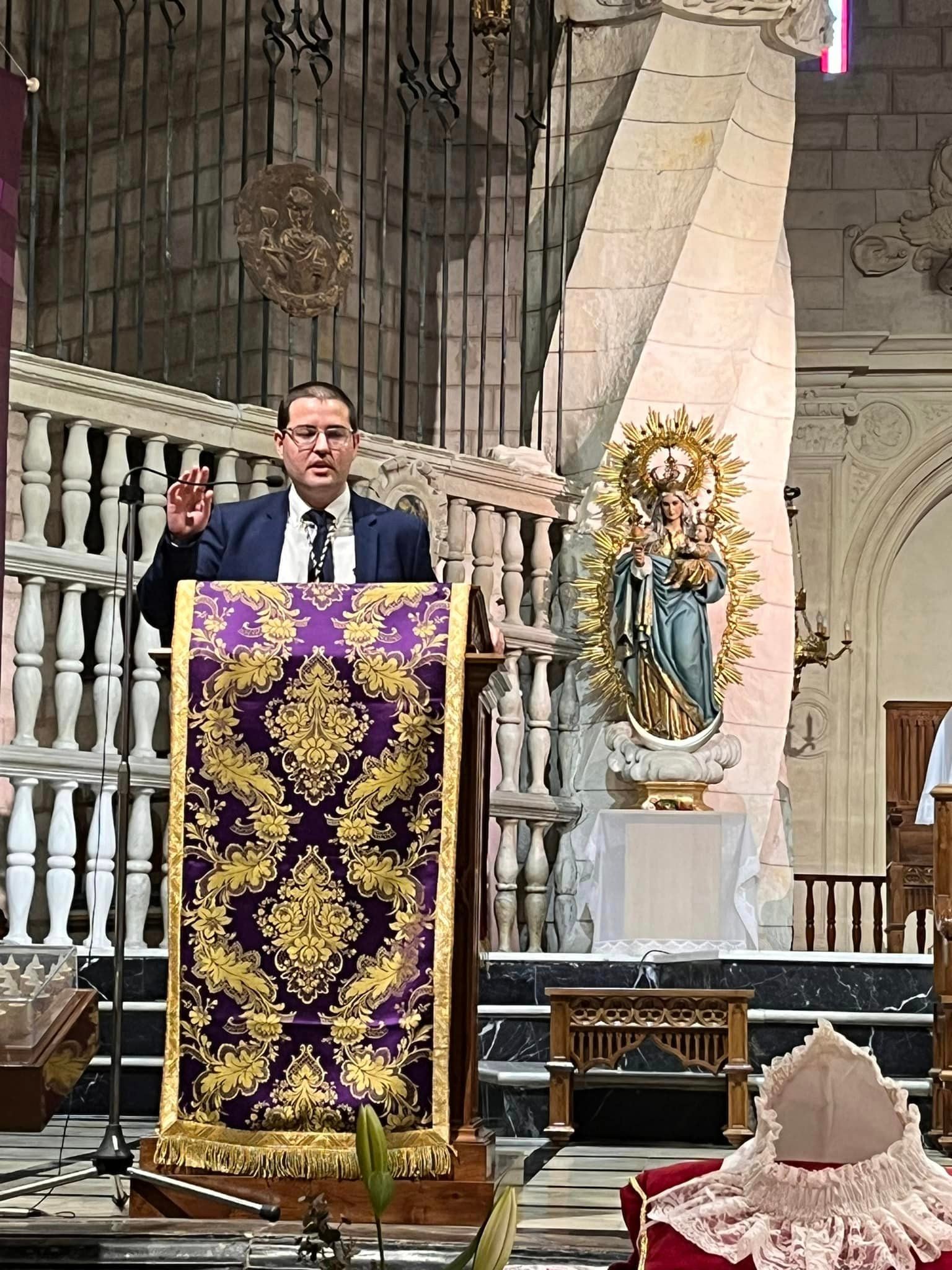 Acto en la Iglesia de Santiago