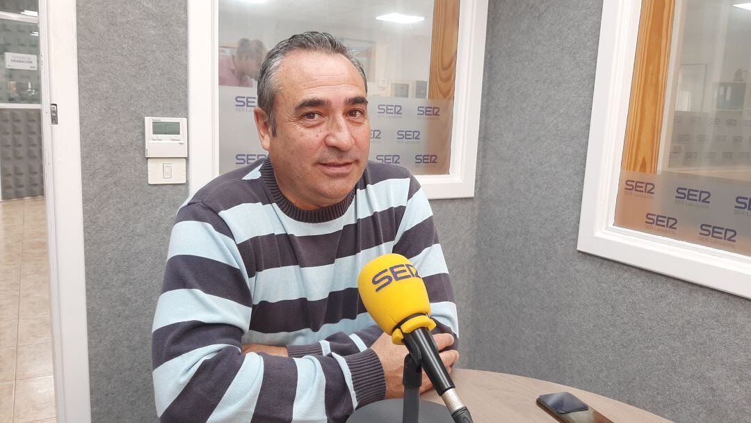 El consejero de Turismo y Promoción Económica del Cabildo de Lanzarote, Ángel Vázquez, en los estudios de SER Lanzarote.