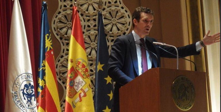 Pablo Casado en el Ateneo de València