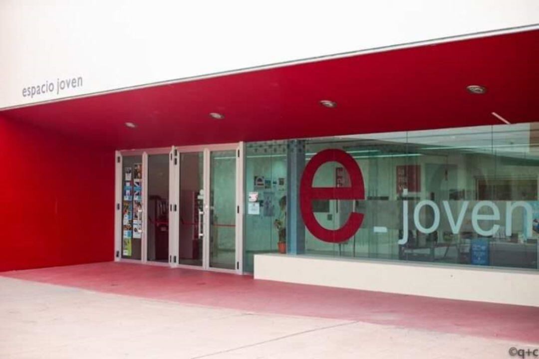Exterior del Espacio Joven. Villena.