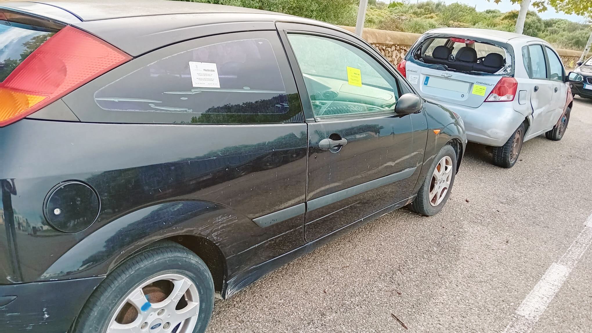 Vehicles abandonats a Ciutadella