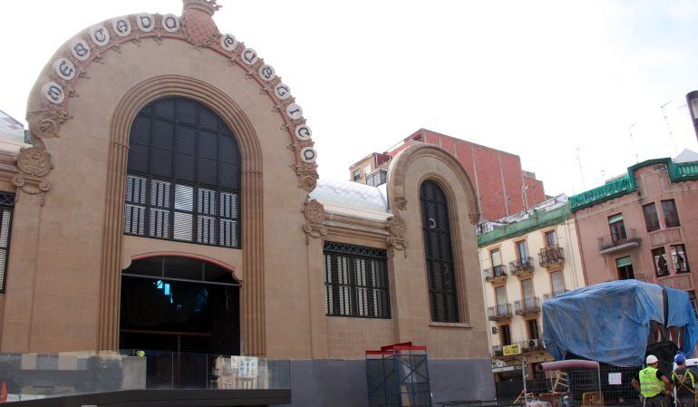 Façana del Mercat Central.