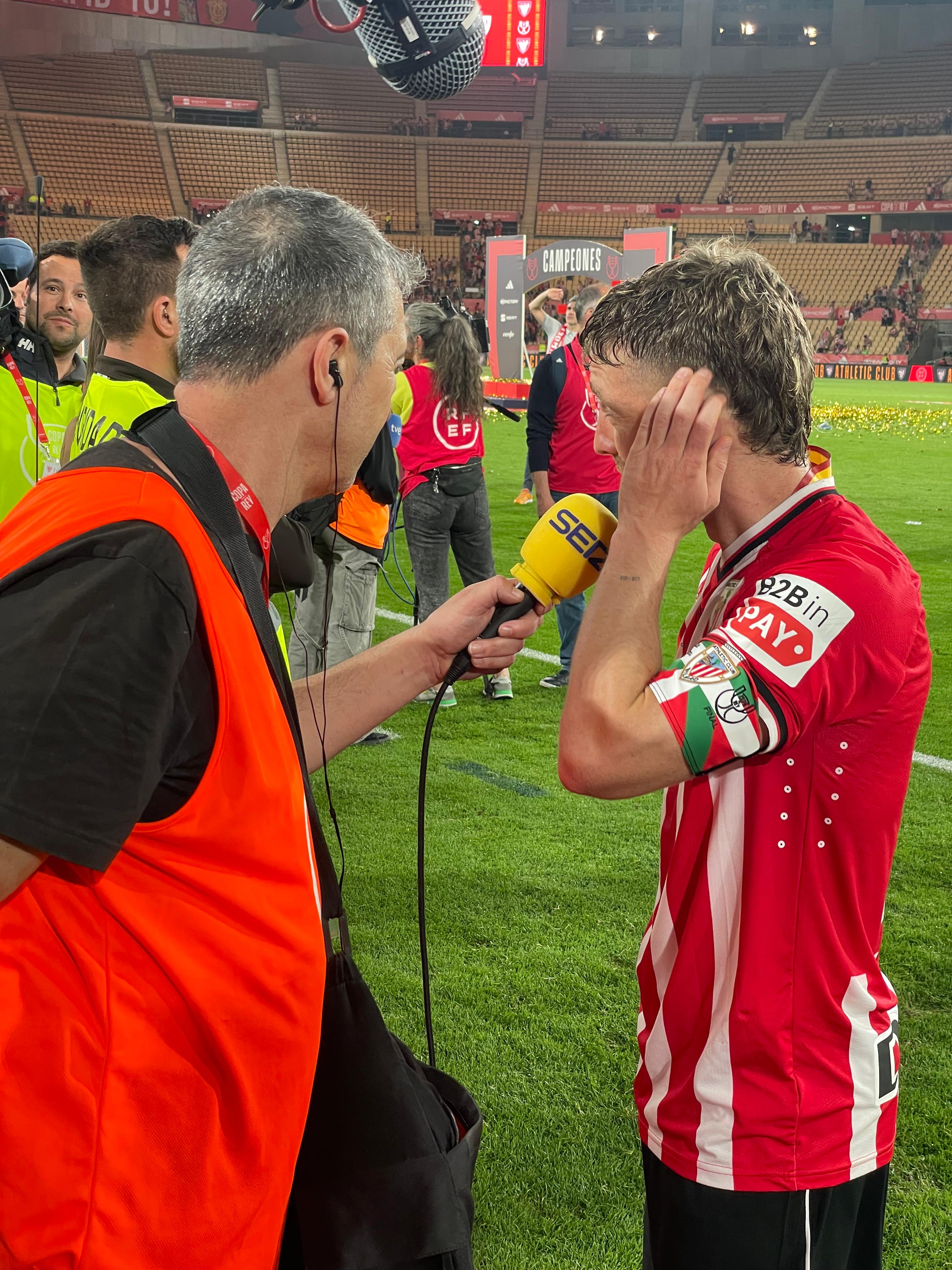 Iker Muniain y Diego González, tras la final de Copa del Rey entre Athletic Club y RCD Mallorca