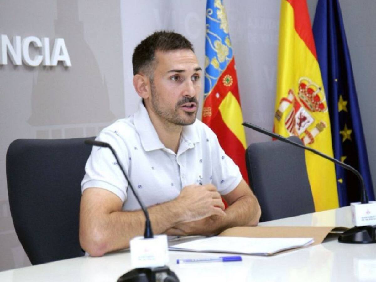 Sergi Campillo niega irregularidades en contrataciones de Parques y Jardines