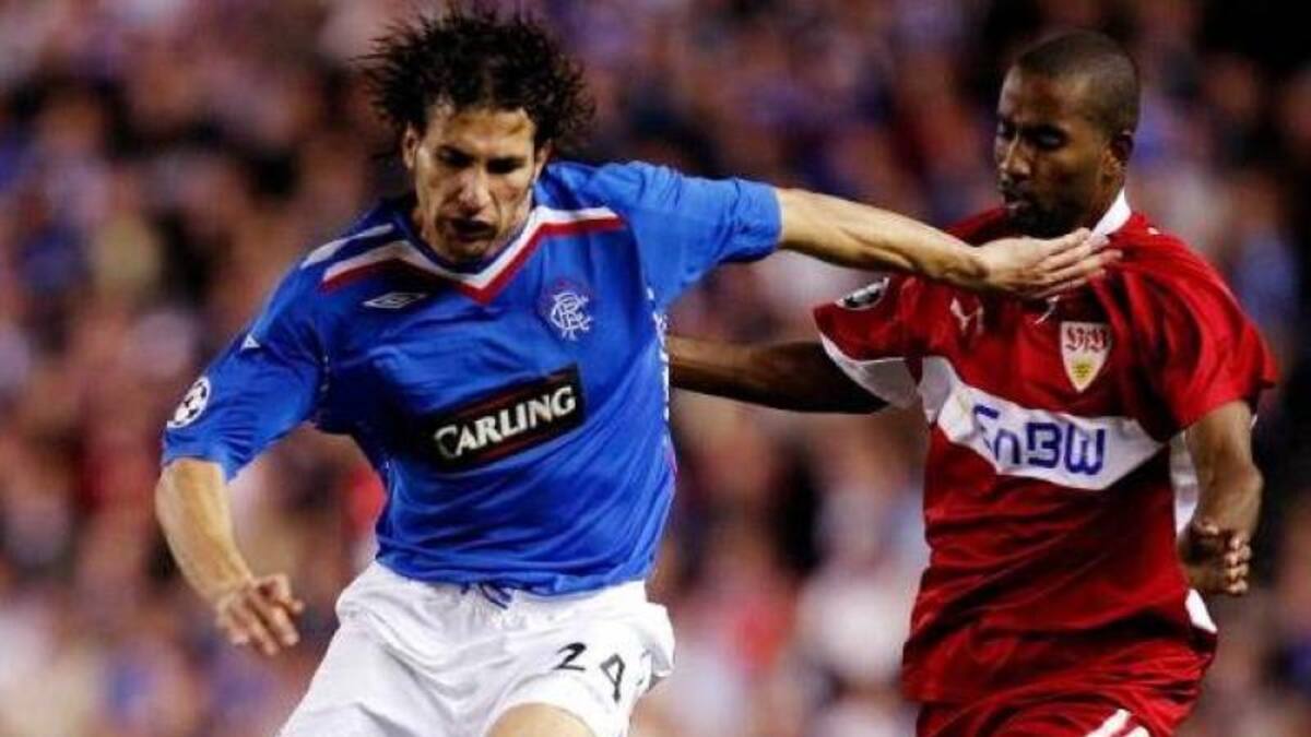 Carlos Cuellar fue jugador del Rangers