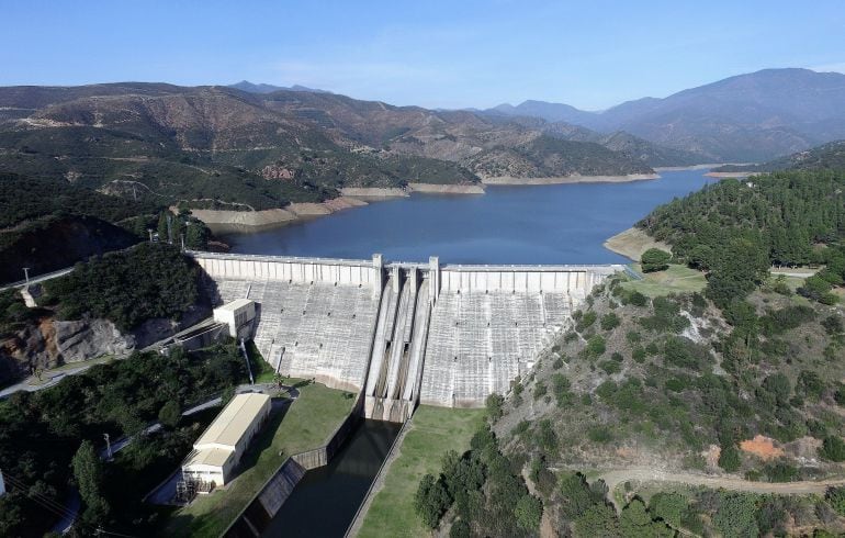 Imagen del pantano de La Concepcón en Marbella