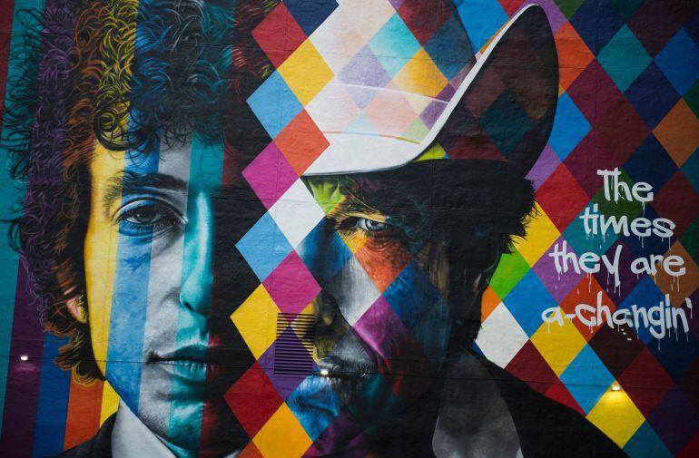 Mural dedicado a Bob Dylan en el centro de Minneapolis, Minnesota