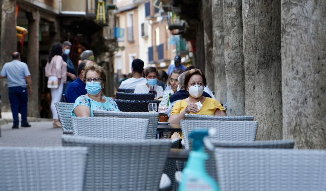 Los hosteleros han acogido la "satisfacción" por la reapertura