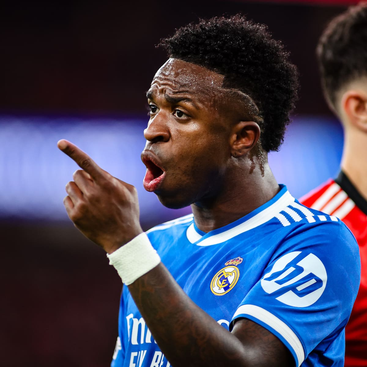 El Real Madrid cierra filas con Vinicius y considera "muy complicado" que UEFA tome medidas sin ninguna prueba