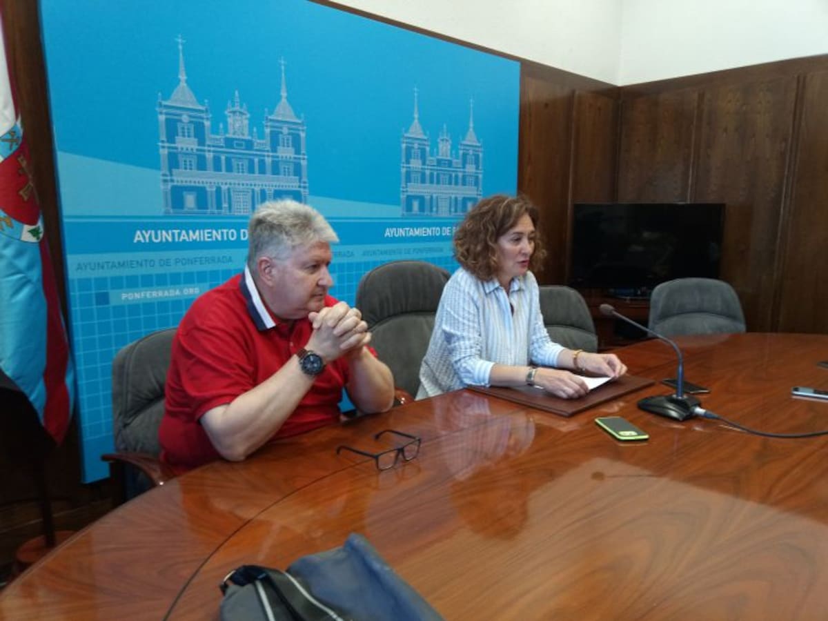 La alcaldesa anuncia el cese de Luna como presidenta del IMFE