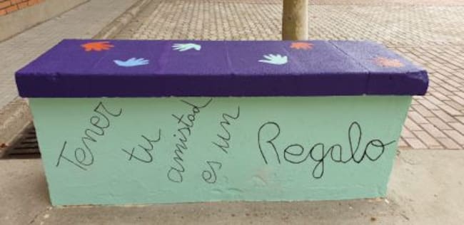 "Banco de la amistad" en el CEIP Tierno Galván de Puertollano