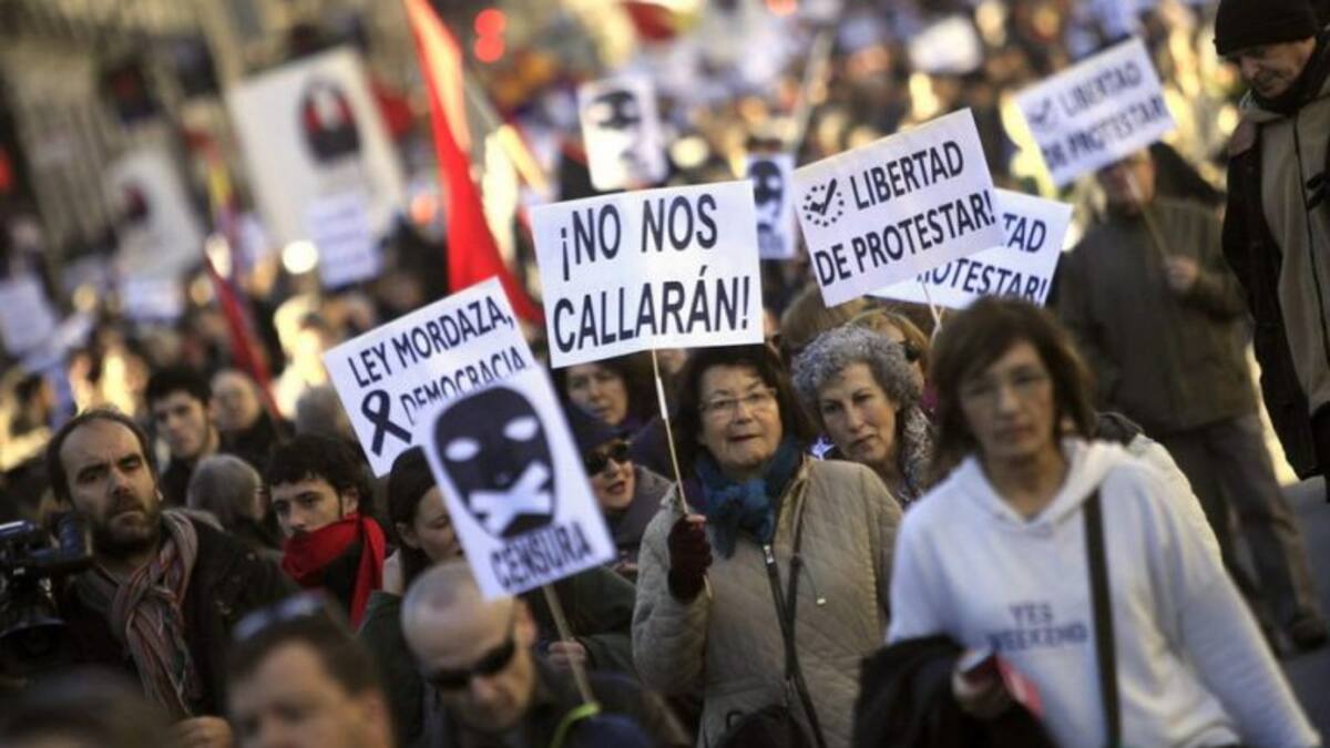 Más de 2.000 multas en Canarias tras la entrada en vigor de la Ley Mordaza