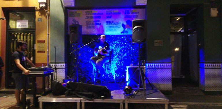 Concierto del vocalista de Dinero