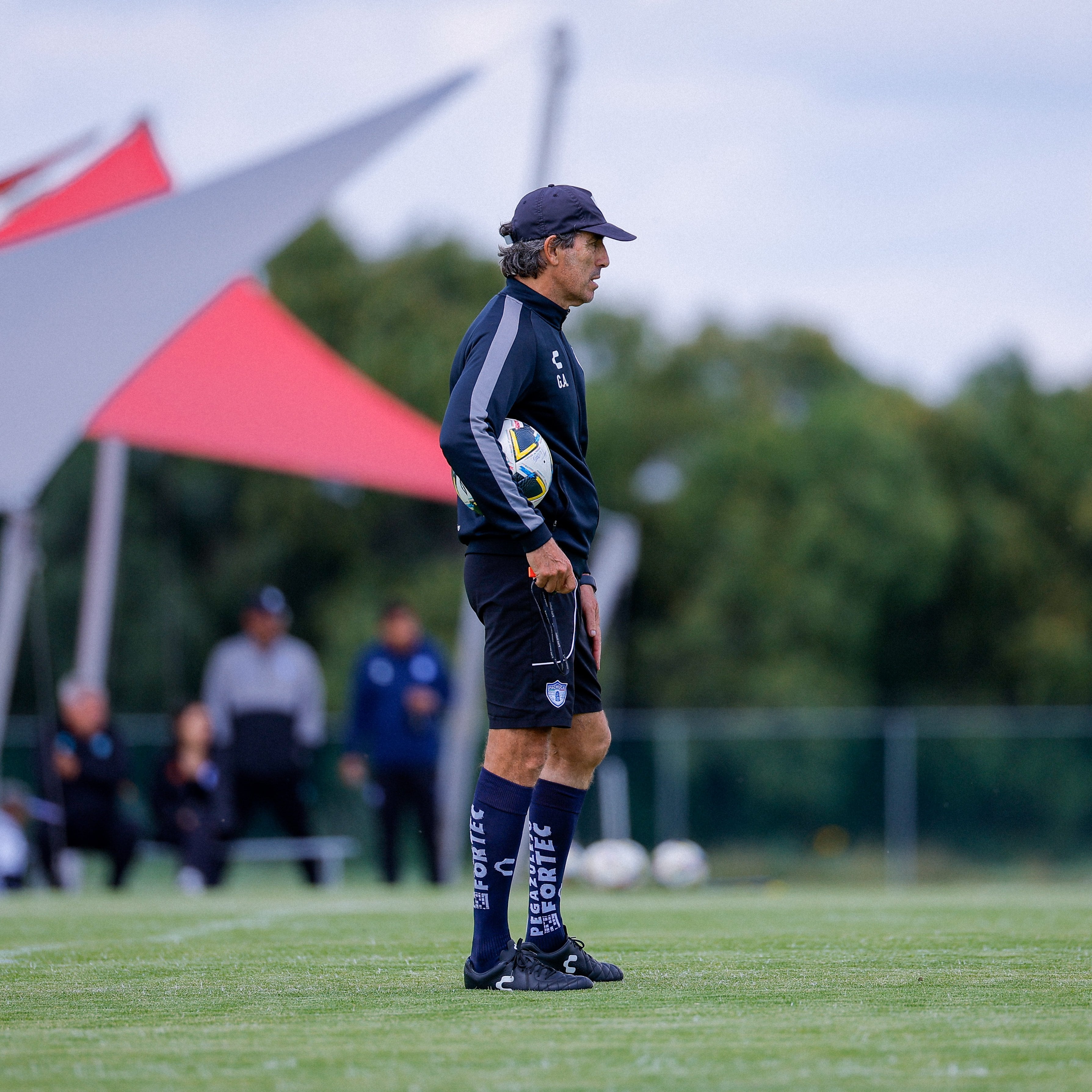 Guillermo Almada con Tuzos