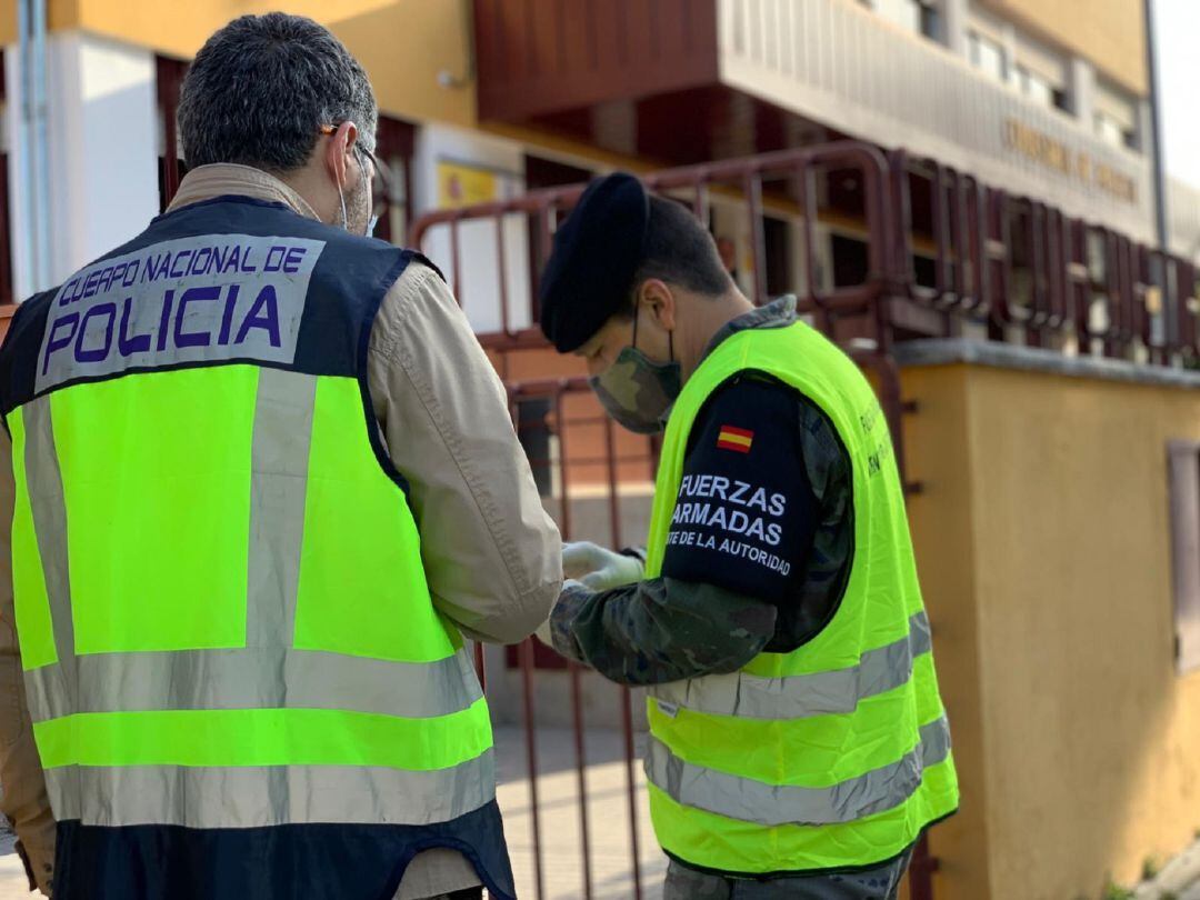 La Guzmán el Bueno X desinfecta las comisarías Córdoba