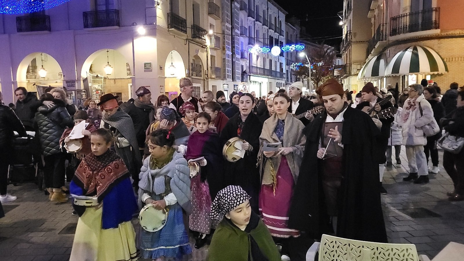 Ronda Aguinaldo de Acordanza del año 2023 por las calles de Huesca