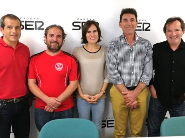 Francisco 'Sito' López (segundo por la izquierda), Neus Mas y Salvador Penalva (segundo por la derecha)