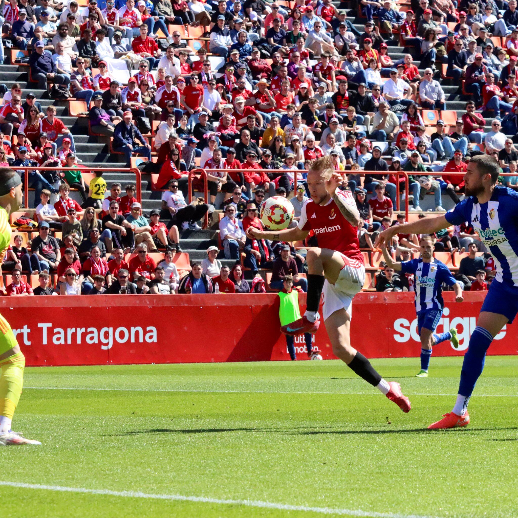La Ponferradina cede el segundo puesto al Nàstic de Tarragona