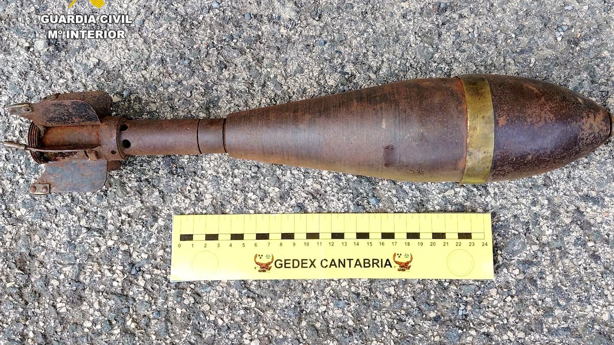 La Guardia Civil destruye en Valle de Villaverde una granada de mortero de la Guerra Civil