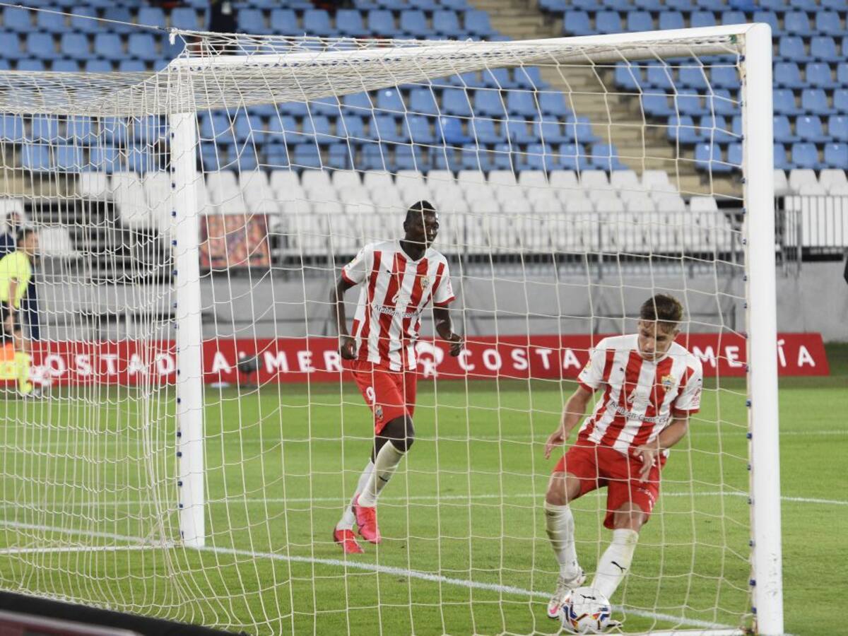 (1-1): Sadiq salva un punto en el descontrol