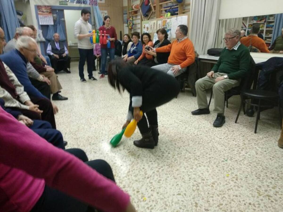 AFAL Cartagena lleva veinte años reclamando un local más amplio para los enfermos de alzheimer