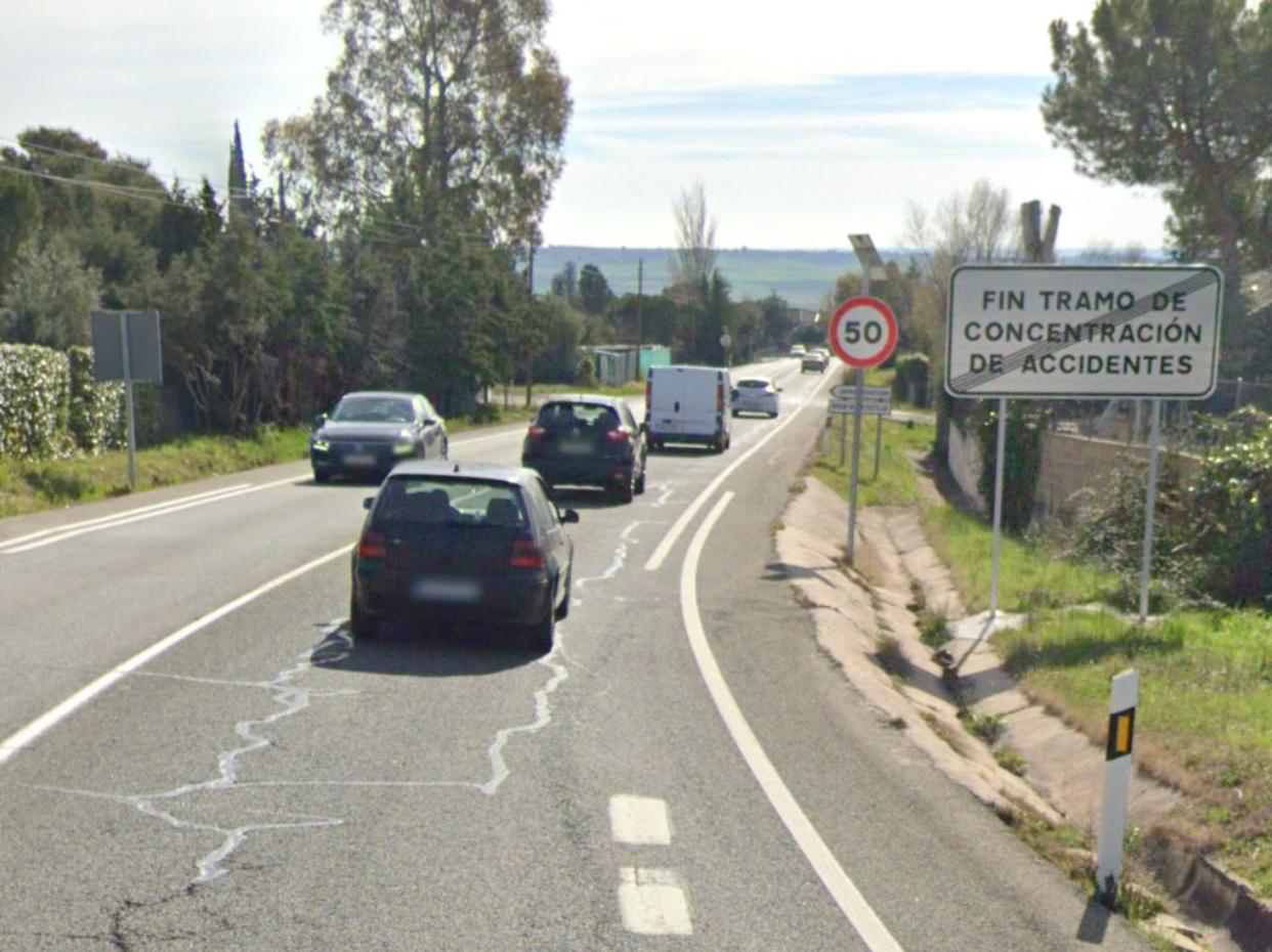 N320 a su paso por la urbanización Las Castillas