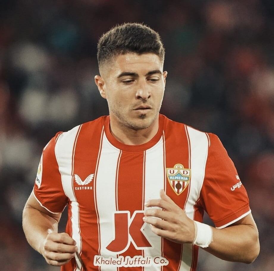 El malagueño, que no renovará, protagonista en Instagram.