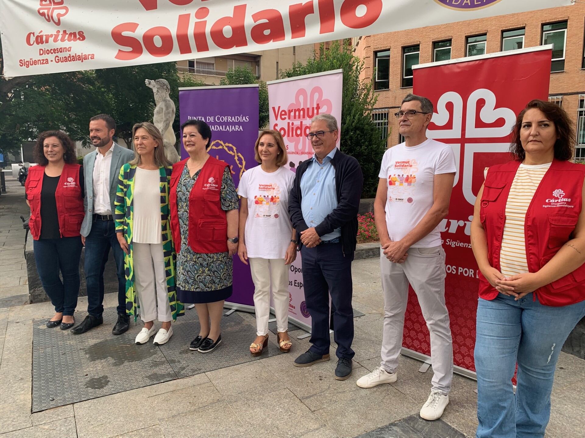 Presentación vermú solidario de Cáritas Diocesana Guadalajara