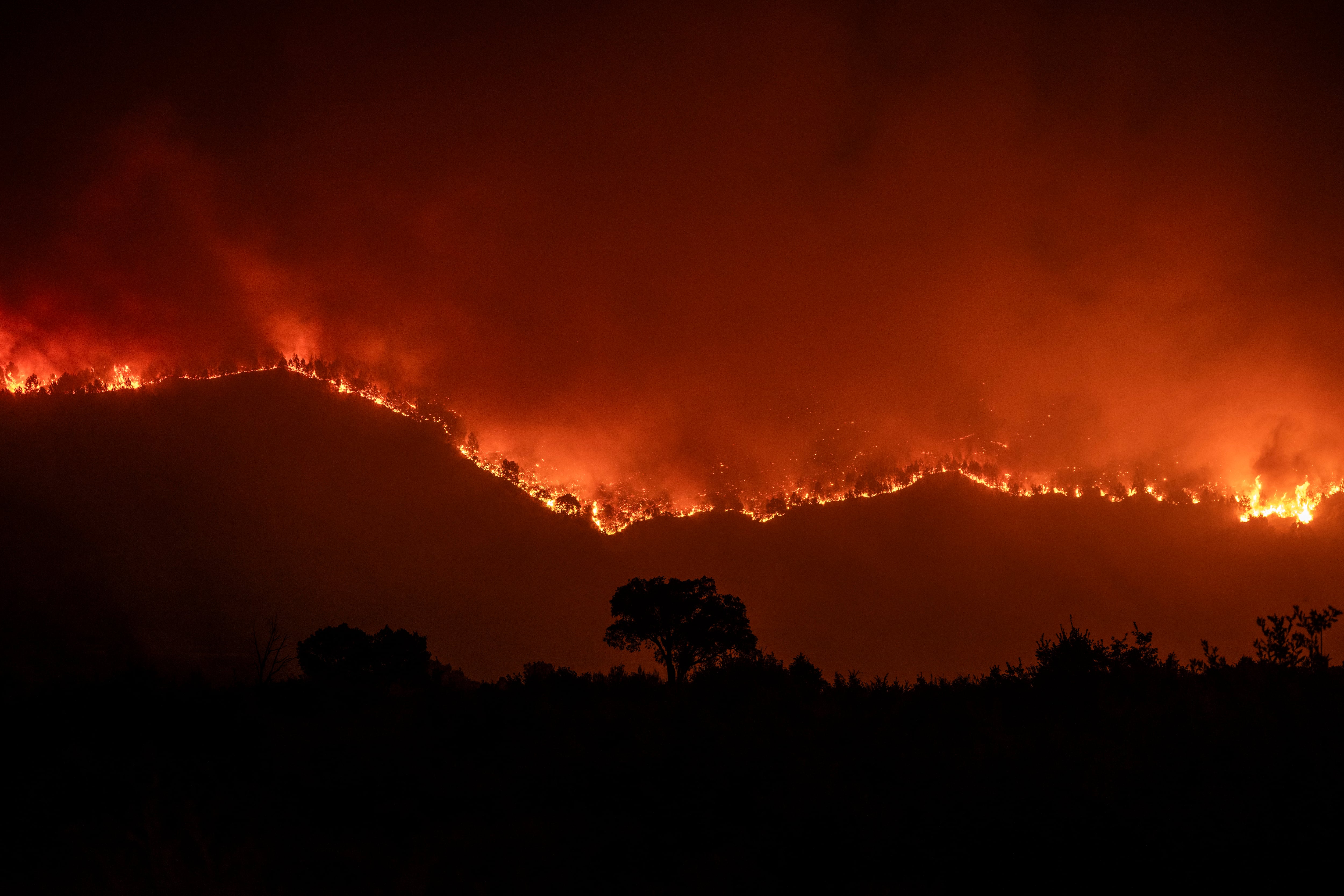 Vista del incendio de Oímbra