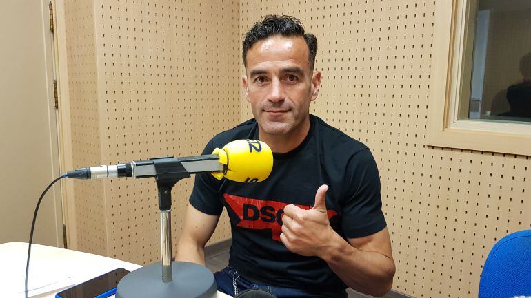 Paco Peña, en los estudios de Radio Alicante