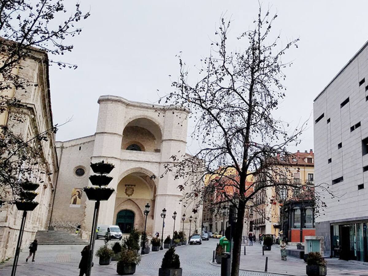 Un cambio en los programas de viviendas del Ayuntamiento dificulta el acceso a jóvenes y familias vulnerables