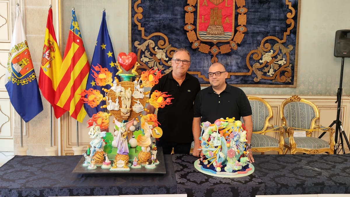 Espadero y Gómez repiten como constructores de las hogueras oficiales por décimo año consecutivo