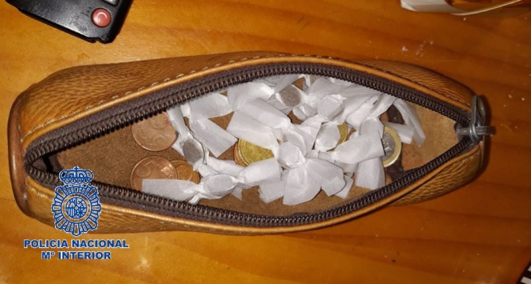 Parte de la mercancía incautada por los agentes en Málaga