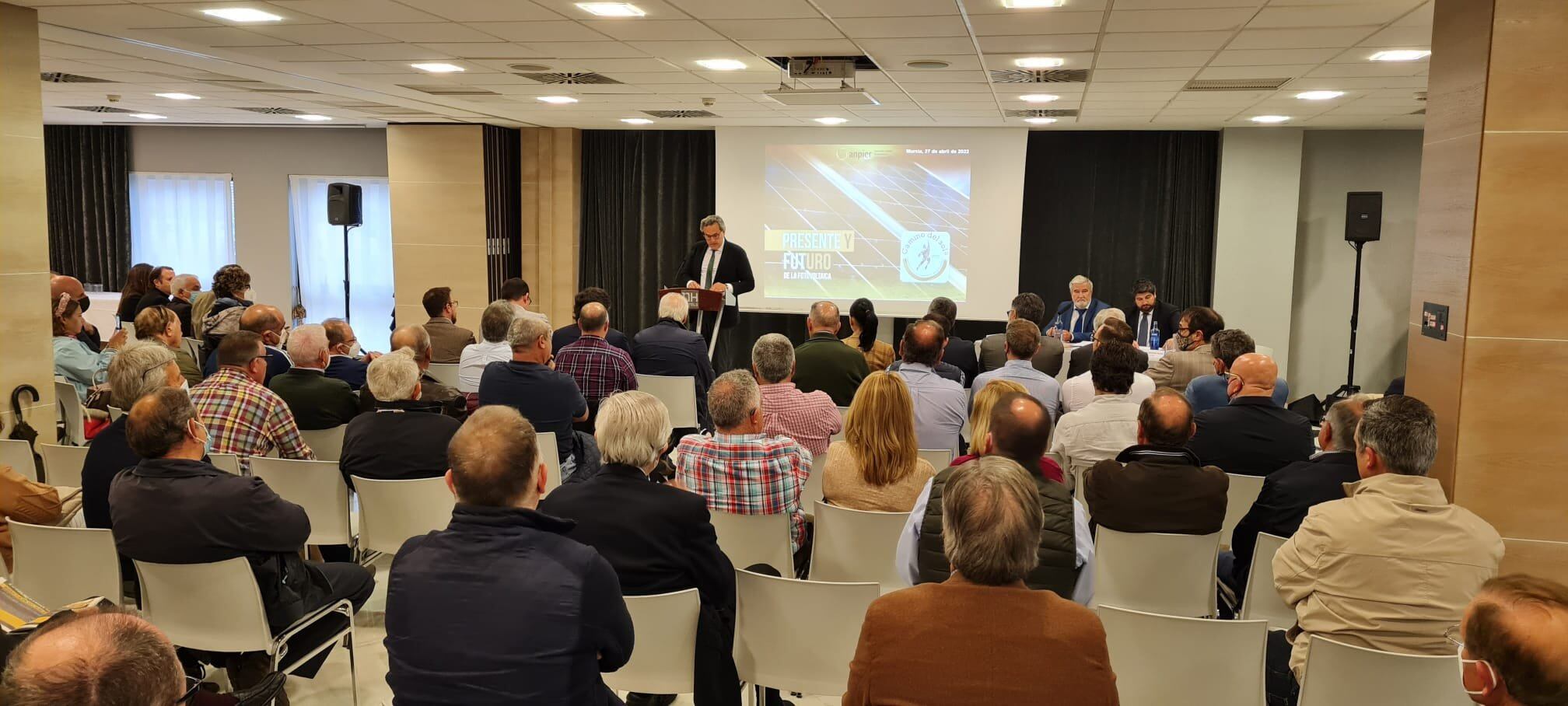 Imagen de la Jornada Presente y Futuro de la Fotovoltaica celebrado en Murcia