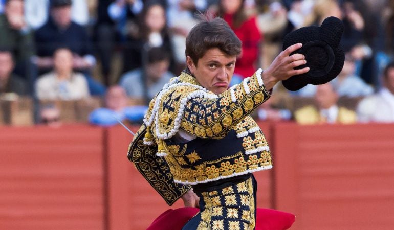 GRAF1508. SEVILLA, 11-04-2018.- Imagen de archivo del diestro Lama de Góngora, durante una actuación en la plaza de toros de la Maestranza, en Sevilla. EFE-Raúl Caro