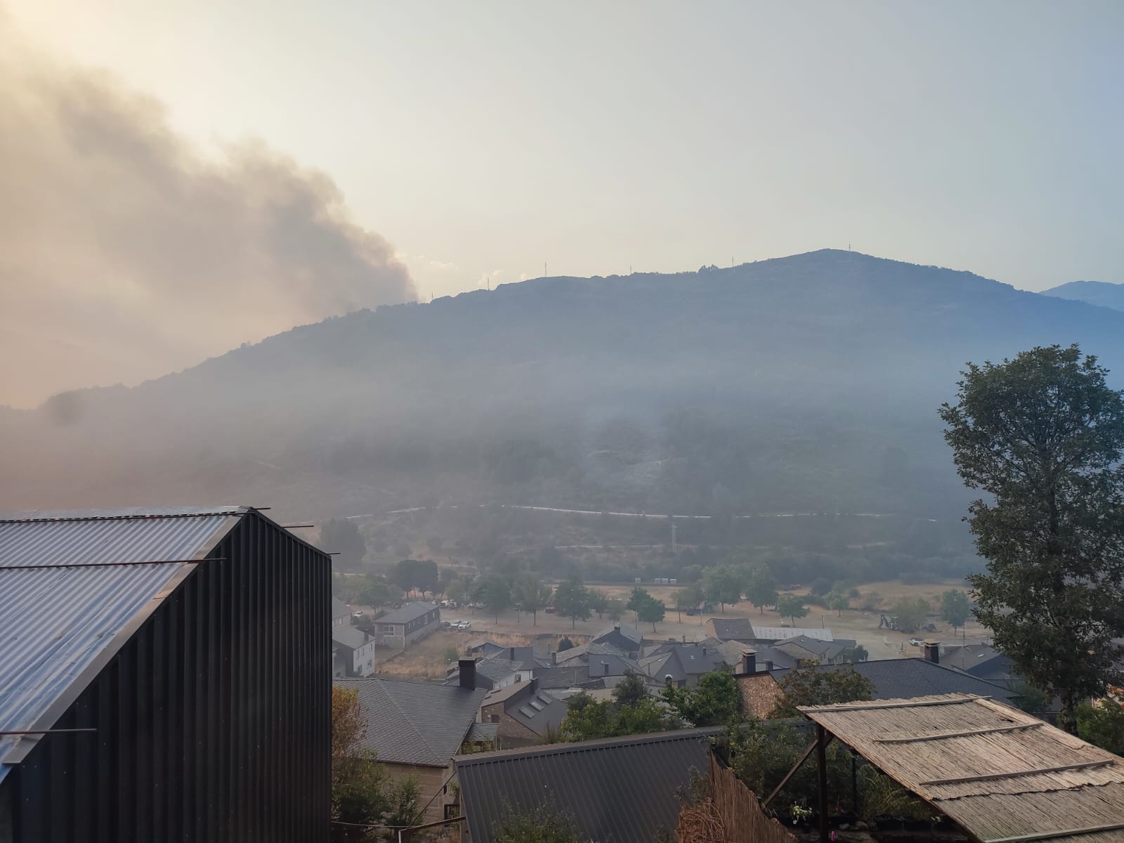 Porto amanece con la UME ya en sus calles. Foto cedida