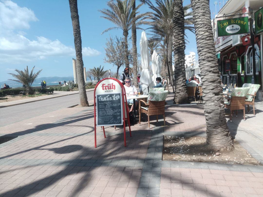 Turistas en la Playa de Palma