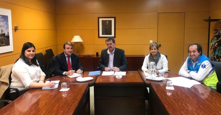 En la reunión también se pidió la mejora del transporte de emergencias