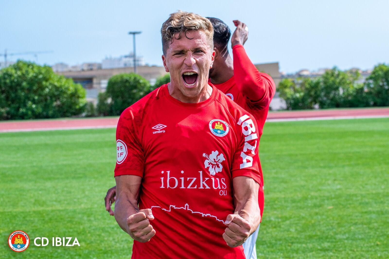 Gianluca Simeone durante un partido con el Ibiza