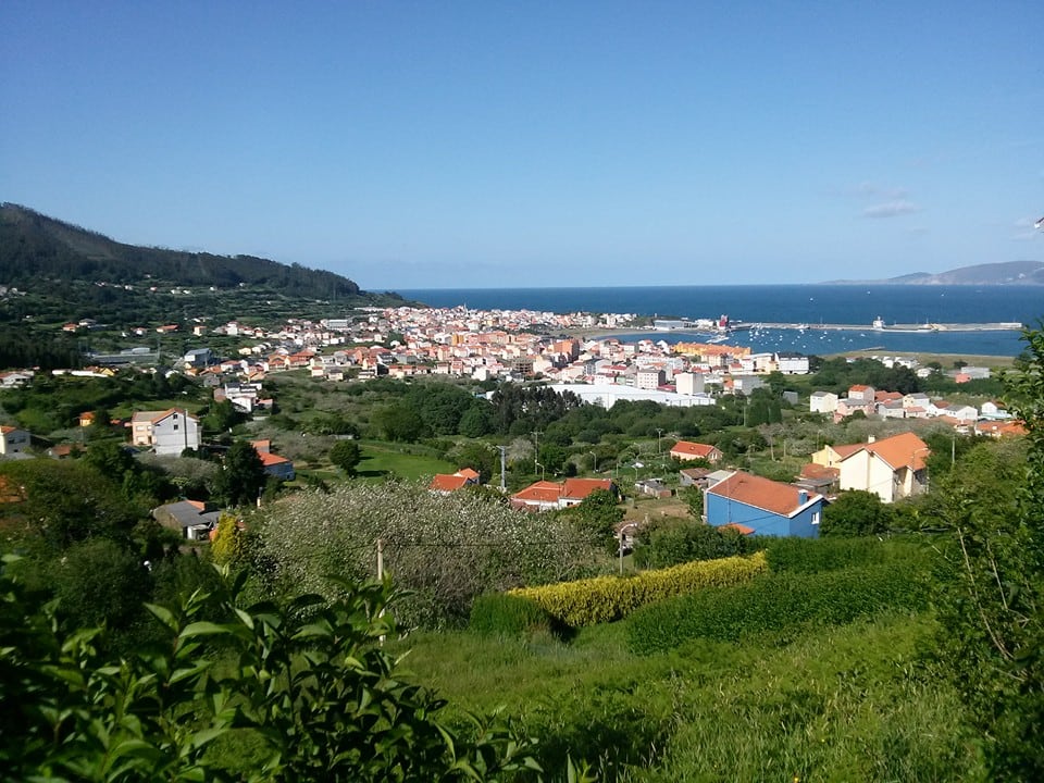 Vista de la villa de Cariño