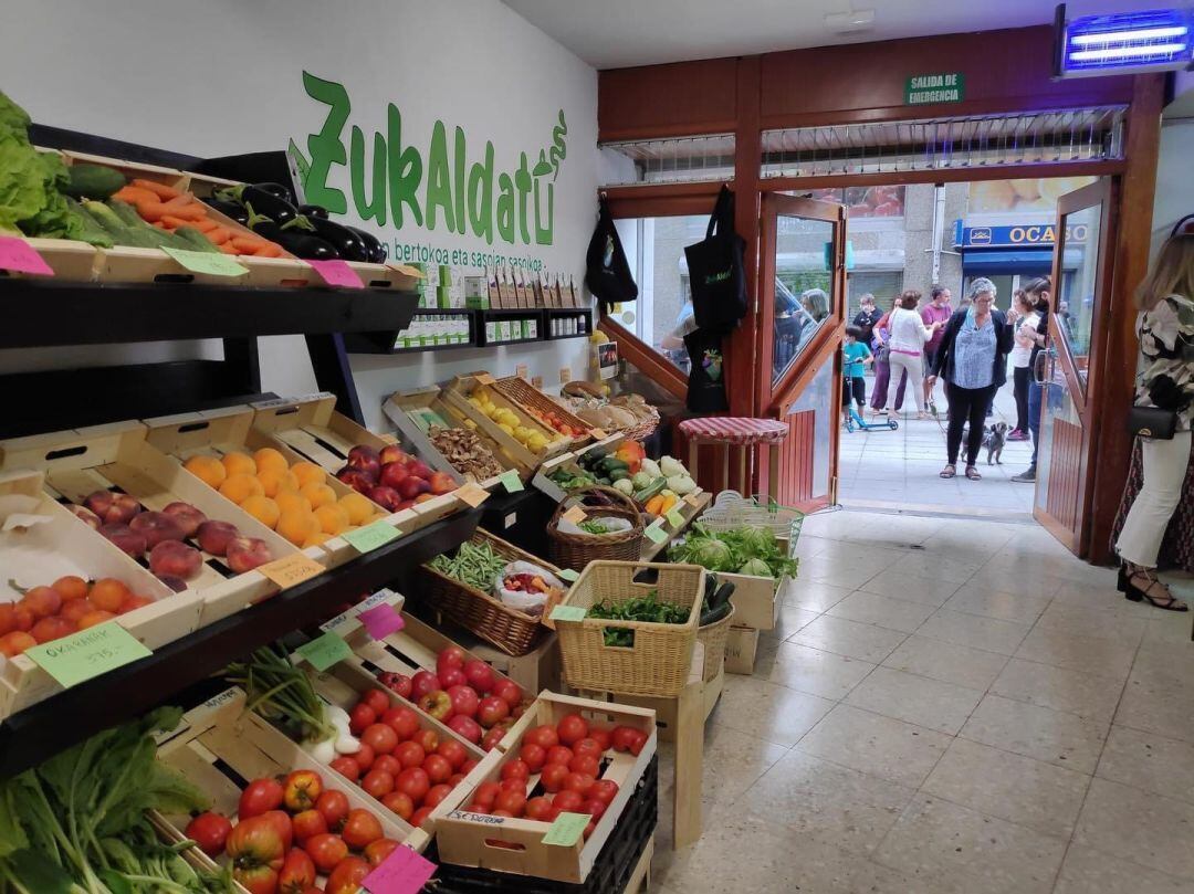 Interior del local de la calle Torrekua