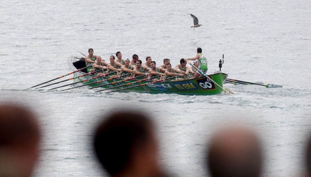 Hondarribia se exprime en su tanda para ganar la primera jornada