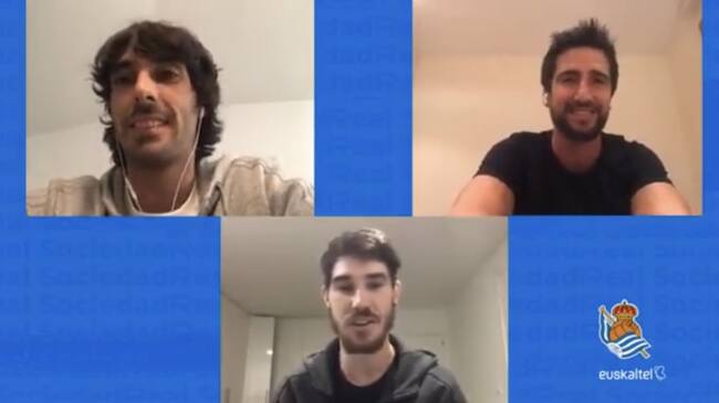 Carlos Martínez, Markel Bergara y Aritz Elustondo en el encuentro virtual propiciado por la Real