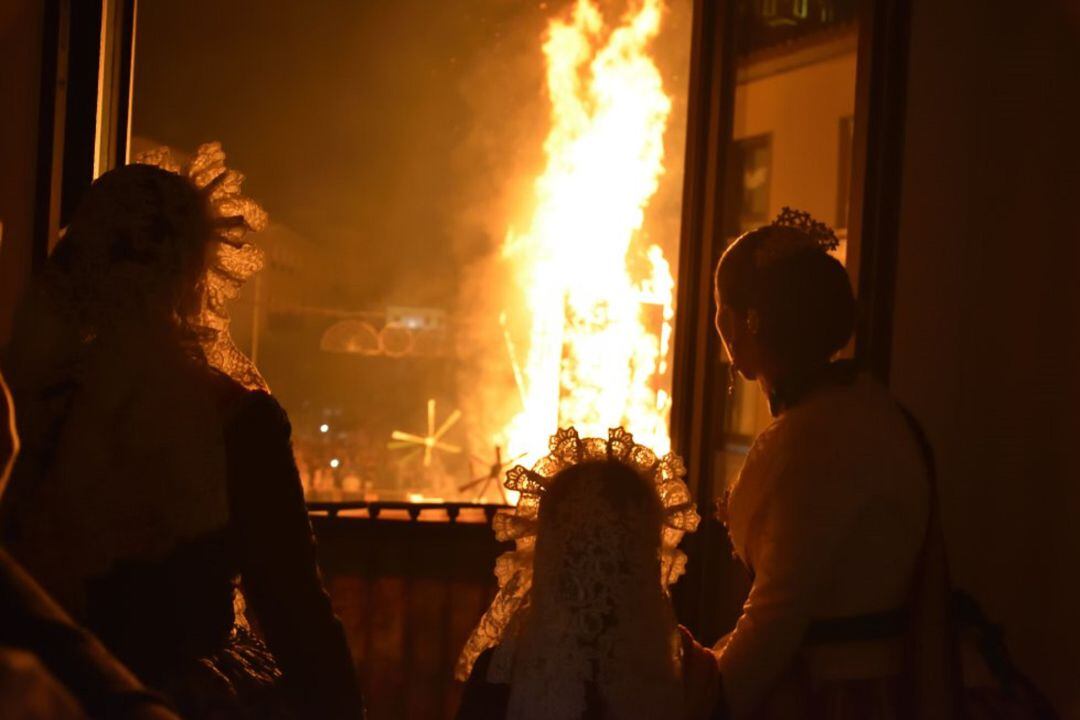 Cremà de las Fallas de Elda