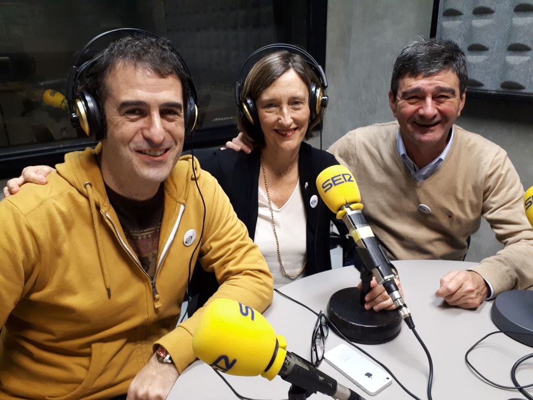 Ezkerretik eskumara: Félix Morquecho, Junkal Txurruka eta Joxe Mari Ulazia