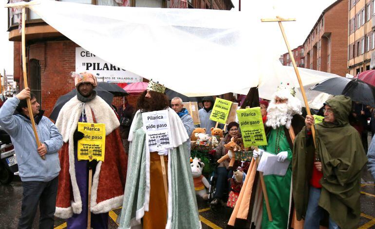 Manifestación-Cabalgata organizado por los vecinos de Pilarica
