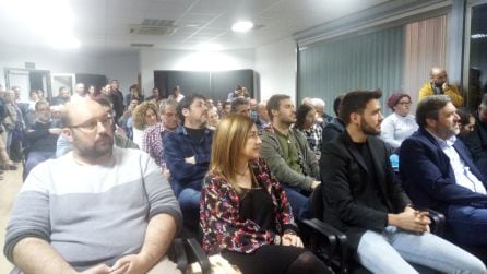 Público en la presentación de Compromís per Dénia.