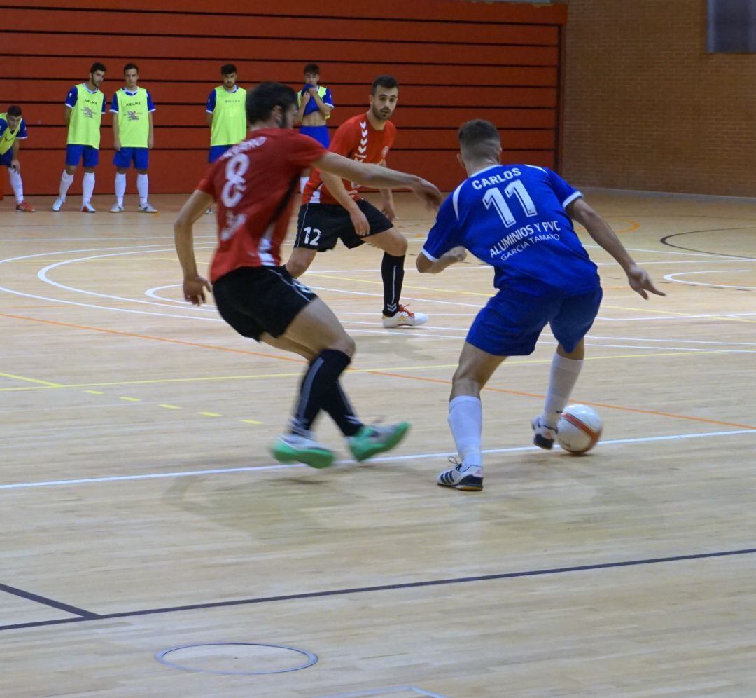 El Nueva Elda logró tres puntos de oro ante un rival directo