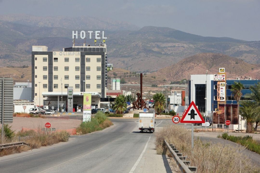 El ayuntamiento de Totana deja un único acceso de entrada y salida al casco urbano